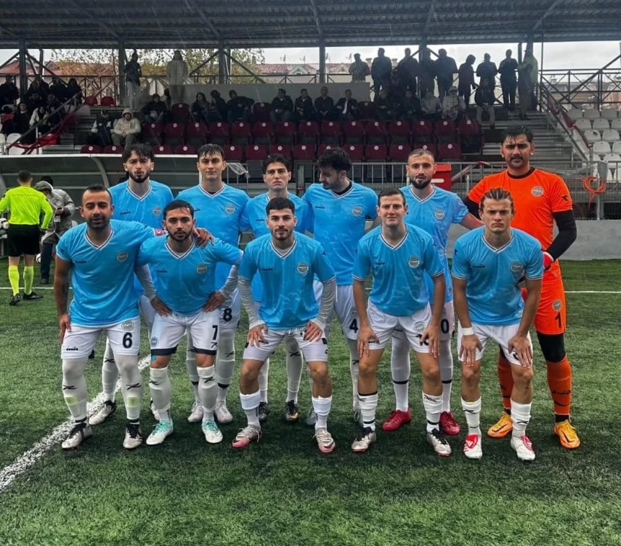 Marmaris Belediyespor, Marmaris Gençlikspor'u 3-0'la geçti