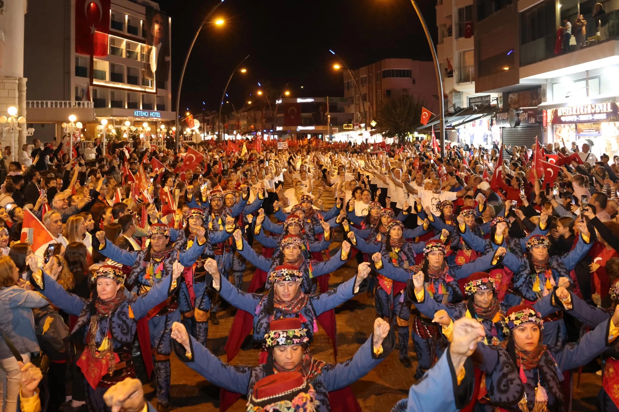 Marmaris’te Cumhuriyet coşkusu